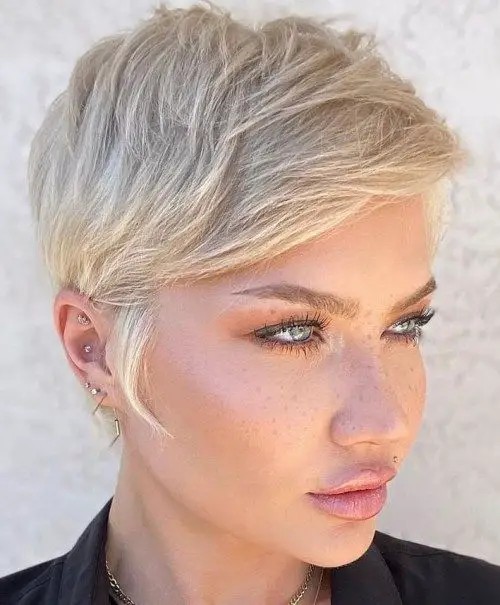 Idea 1: Pixie Cut with Side-Swept Bangs