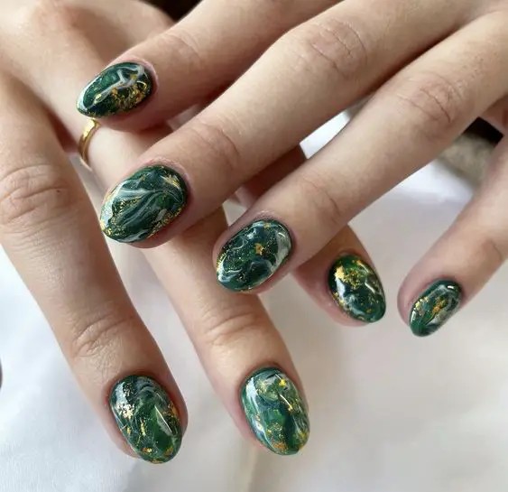 Green Chrome Marble Nails: