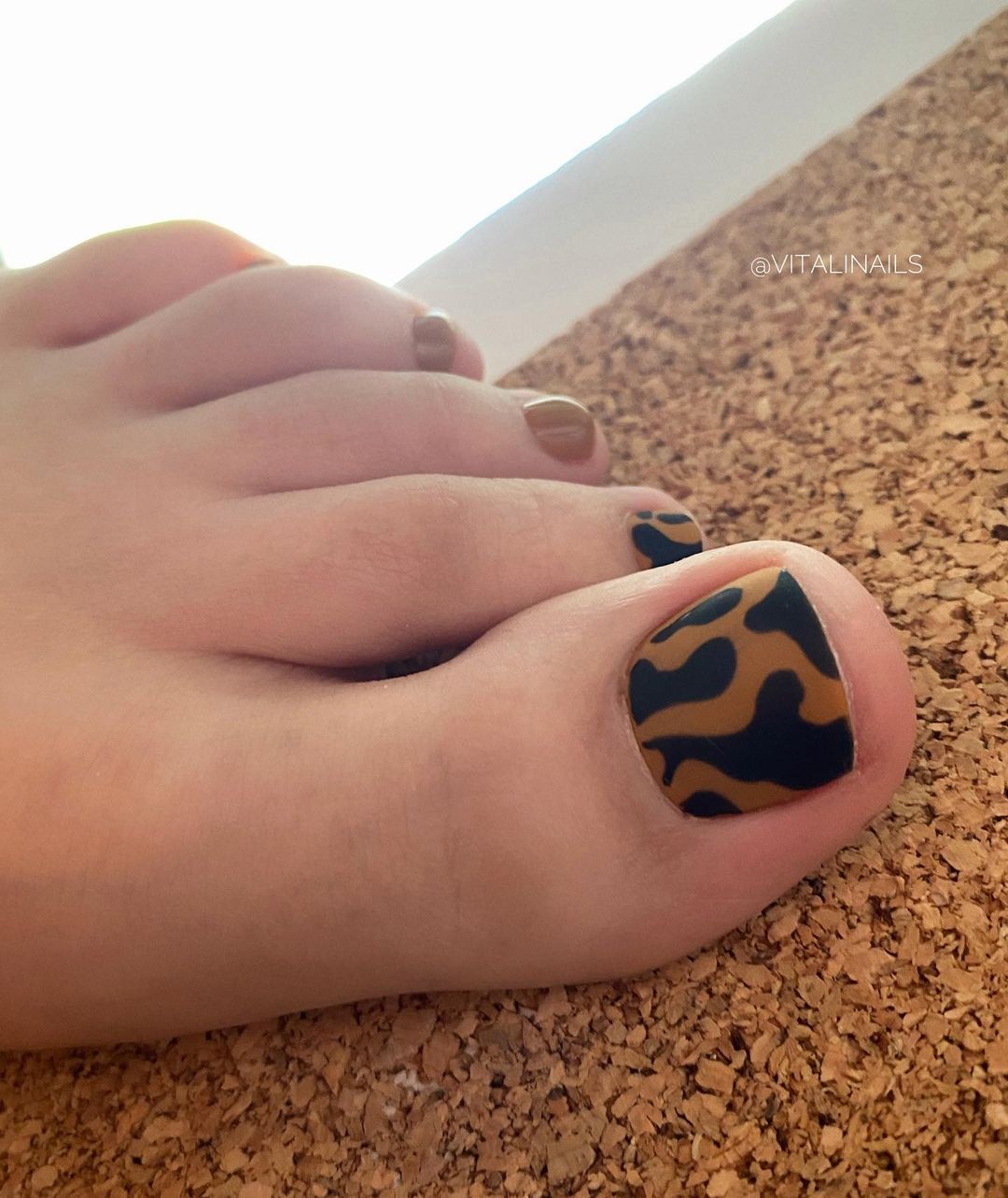 Wild and Free: Safari-inspired Toenail Art