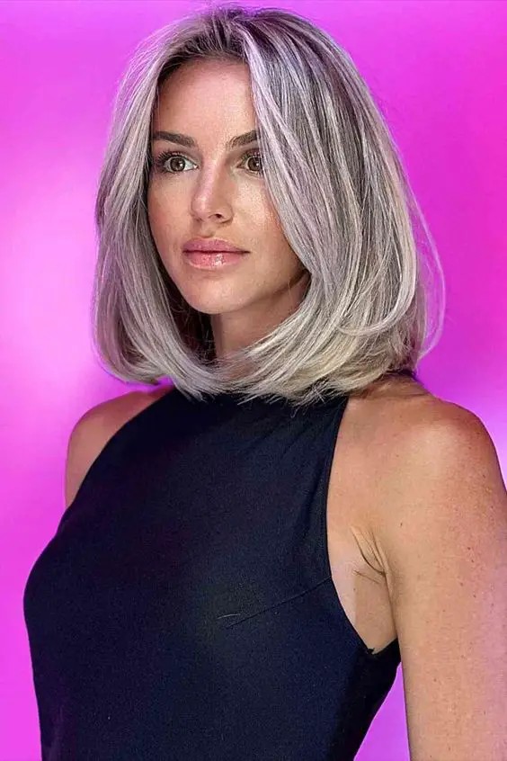 Silver-Gray Layered Cut for a Soft Edged Look