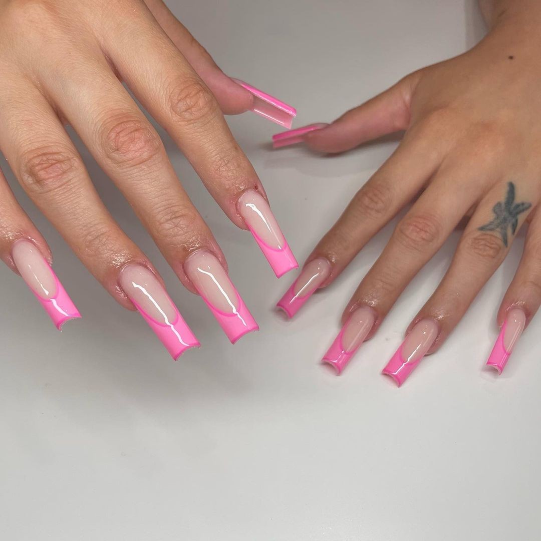 Pink Outline Chic