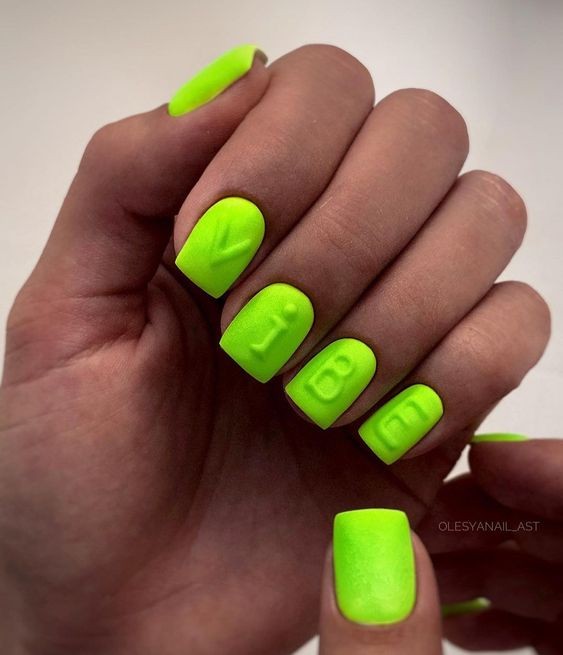 Vibrant Lime Impressions