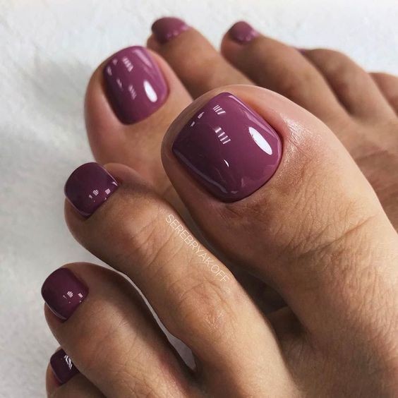 Rich Wine: A Delectable Shade for Your Toes