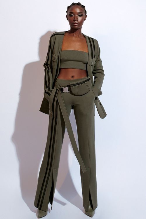 Sophisticated Military Green for an Evening Concert