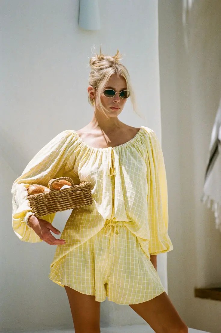 Lemonade Chic: Effortlessly Sweet