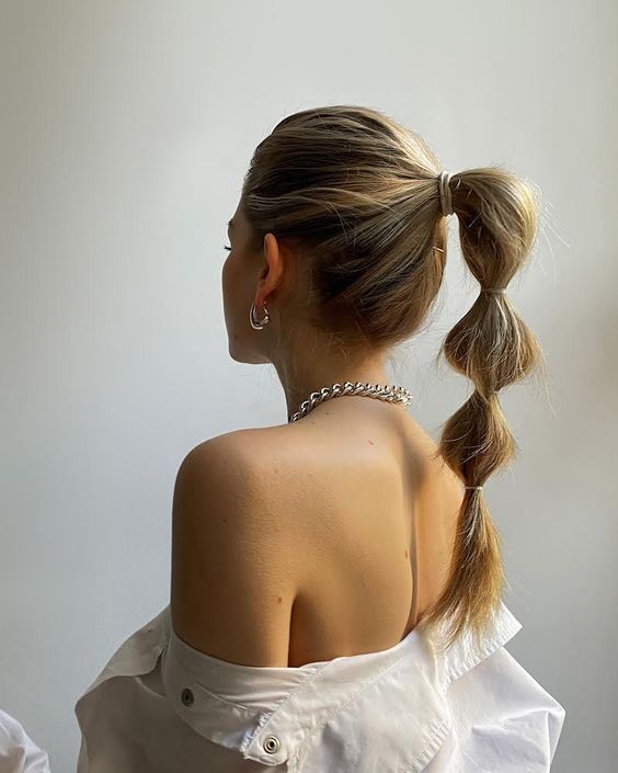 Bubble Chin-Length Ponytail