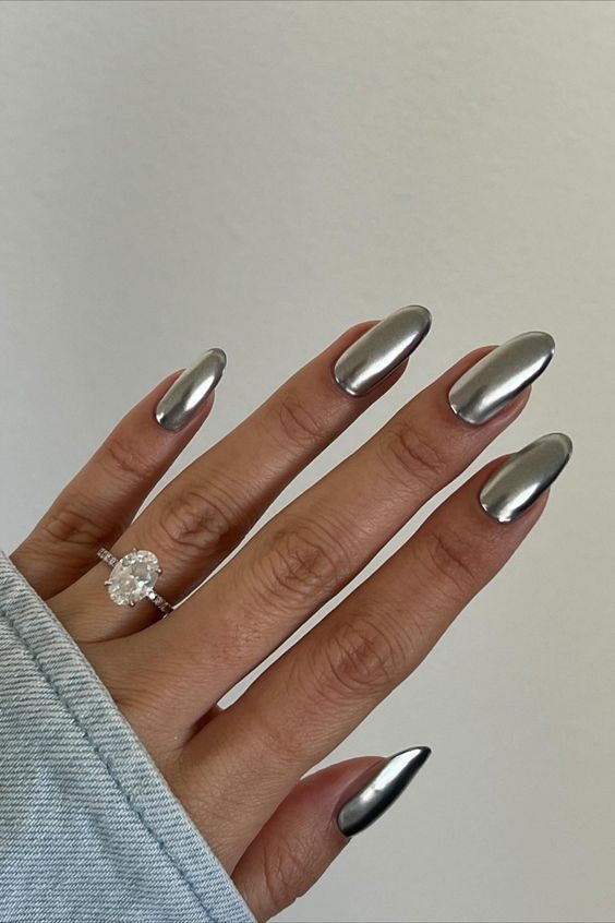 Classic Silver Chrome Nails: