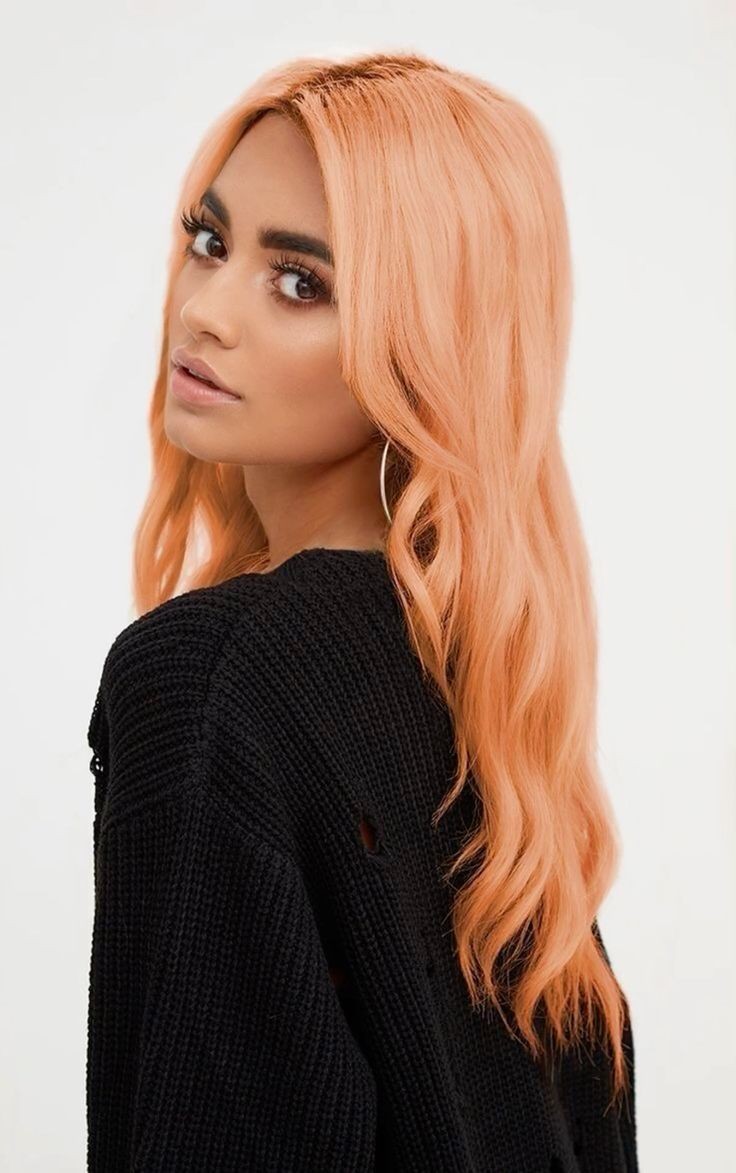 Coral Bliss for an Edgy Spring Pop