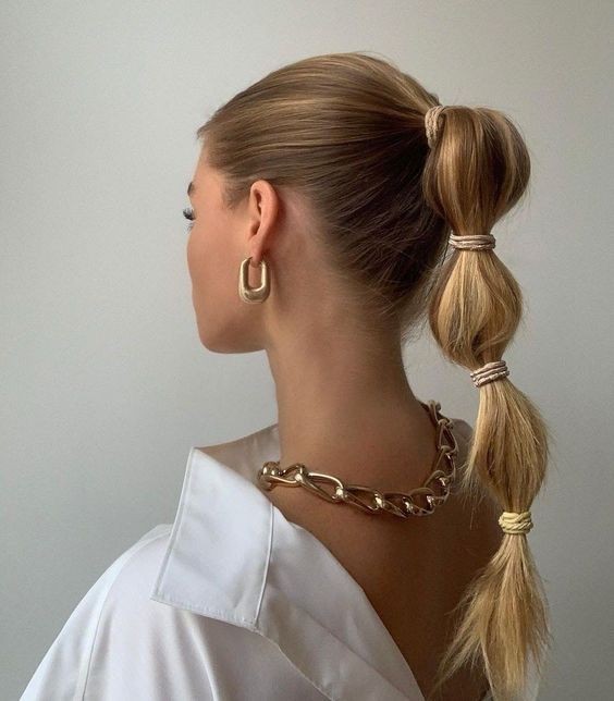 Bubble Ponytail with Hair Elastics