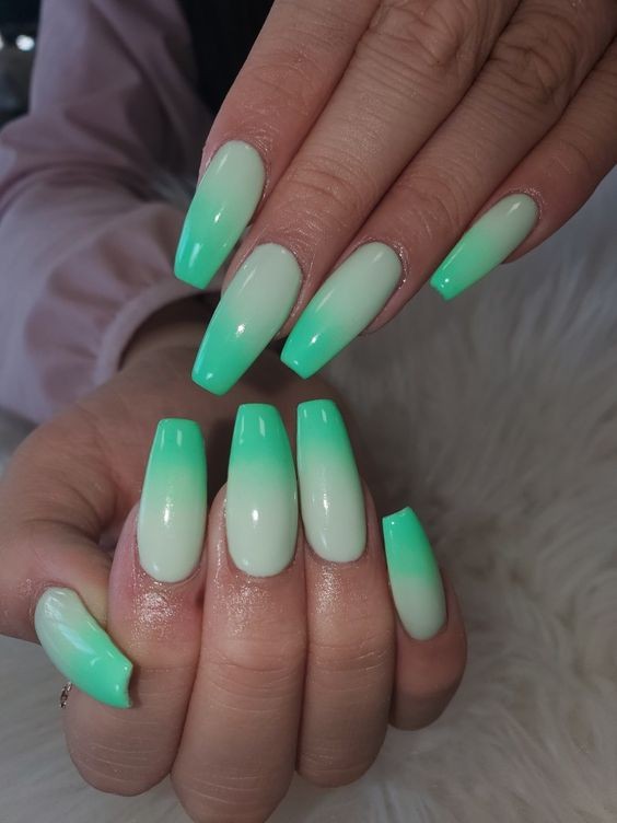 Deep Emerald to Mint Green