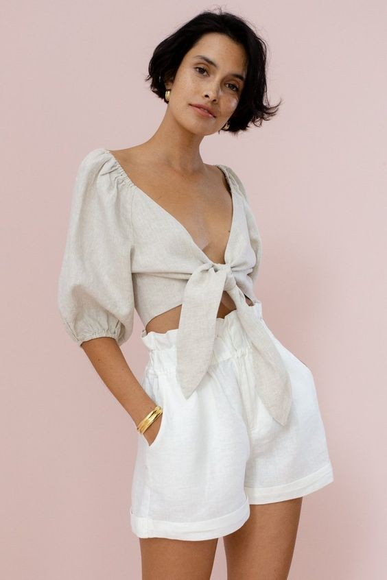 Linen Luxe: A Knot of Sophistication