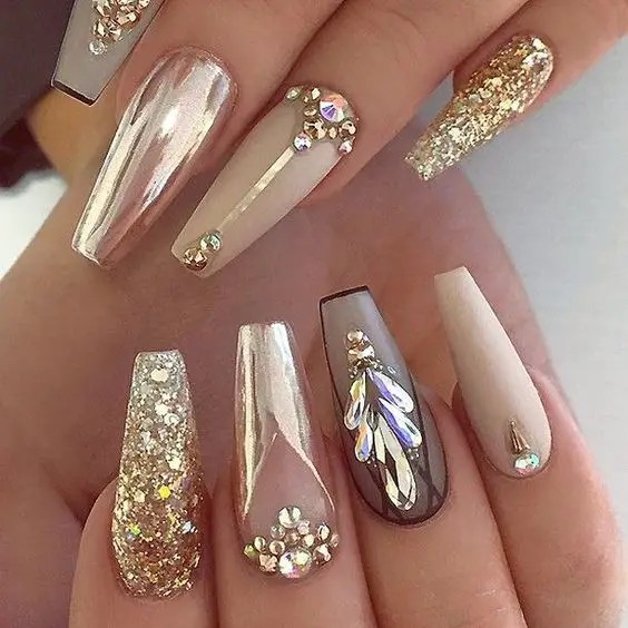 Pretty Glitter and Gold Accents