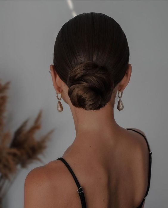 Sleek and Chic Bun for the Modern Woman