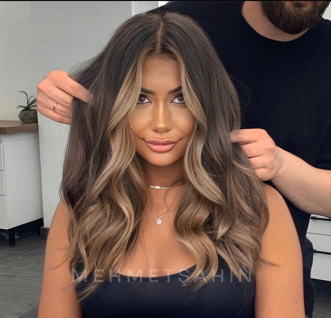 Smokey Ash Balayage: The Cool-Toned Chic