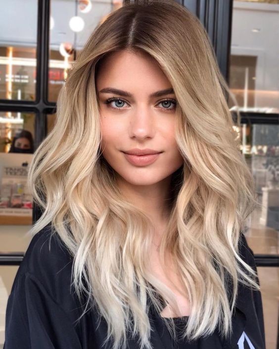 Beachy Blonde Waves