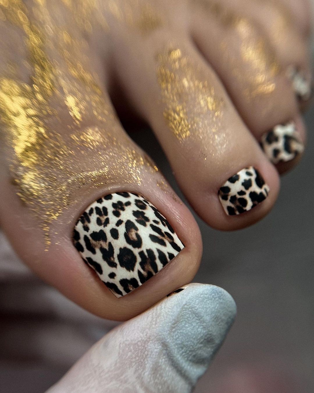 Wild Leopard Print