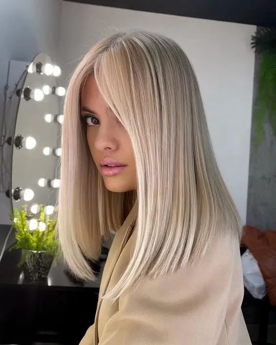 Sleek and Chic Ice Blonde