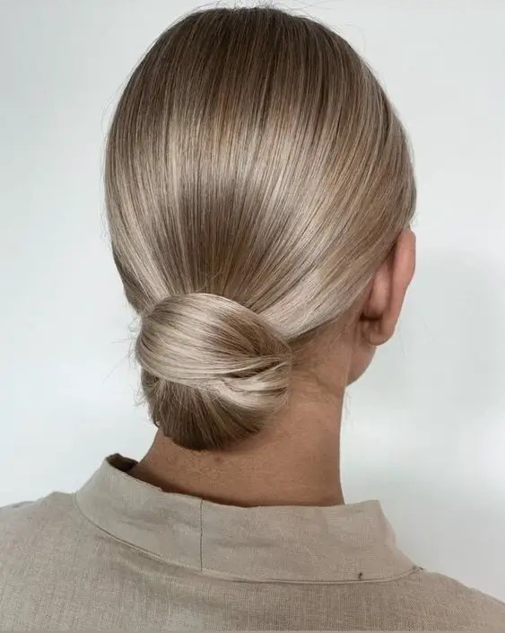 Sleek and Chic Bun for the Modern Woman