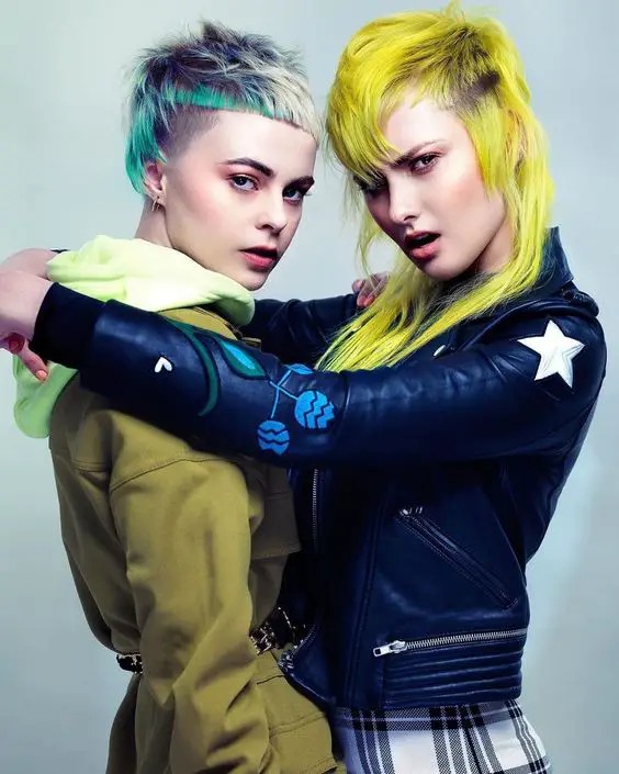 The Dynamic Duo: Contrasting Colors and Daring Cuts