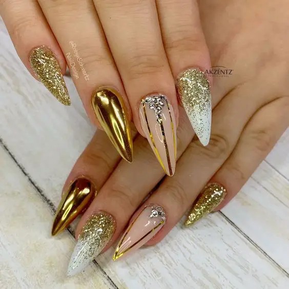 Abstract Gold Chrome Nail Art: