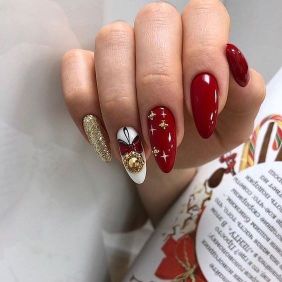 Christmas and New Year’s Nails: Festive Fusion