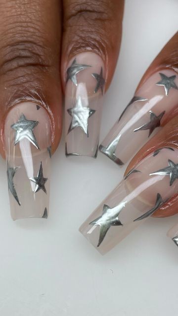 Metallic Accent Nails: