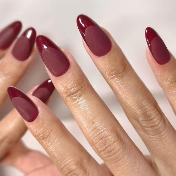 Burgundy Wine Short Acrylic Nails: