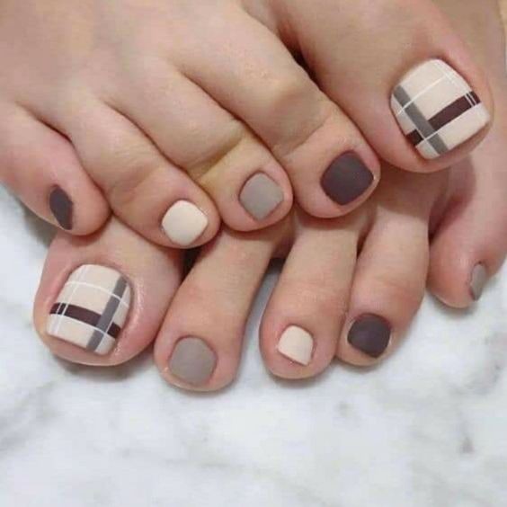 Festive Plaid Pedicure: