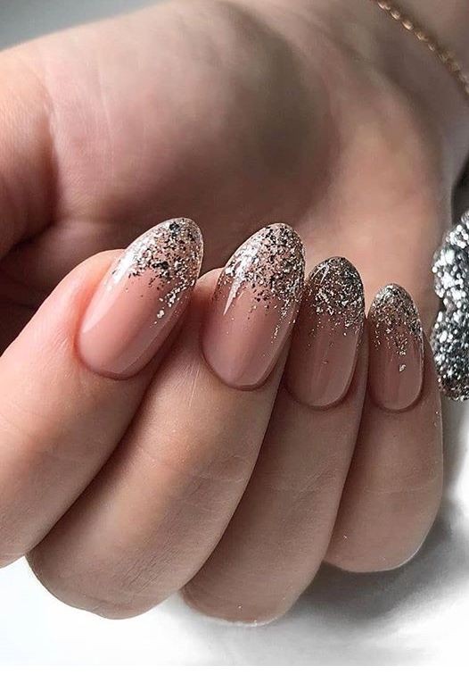 Textured Glitter Accents: