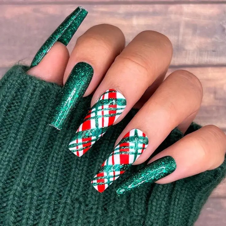 Festive Plaid Coffin Nails: