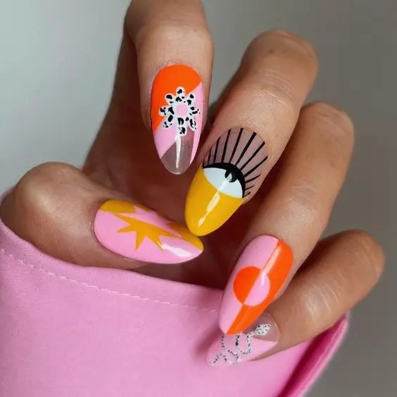 Citrus Splash: A Zest of Energy on Your Nails