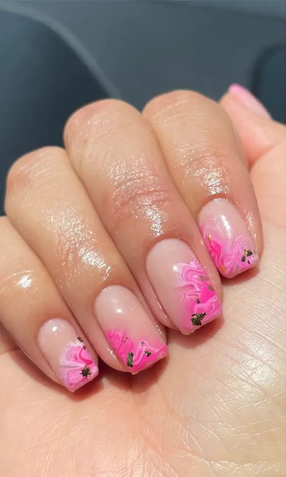 Marble Pattern Short Acrylic Nails: