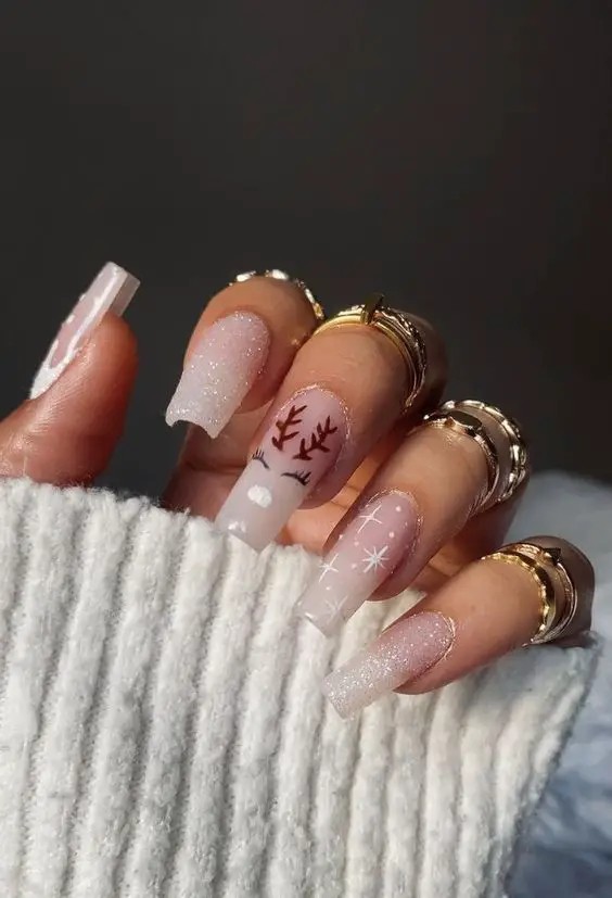 2024 Nail Designs: Stay Ahead of Trends