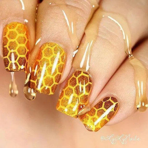 Yellow and Honeycomb Design: