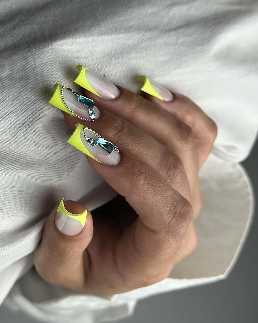 Citrus Twist: Neon Edges with a Dash of Elegance