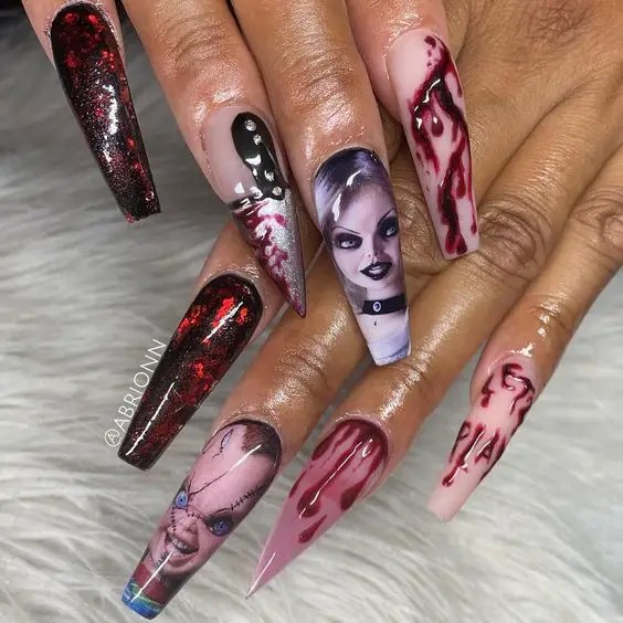 Creepy Clown Nails: