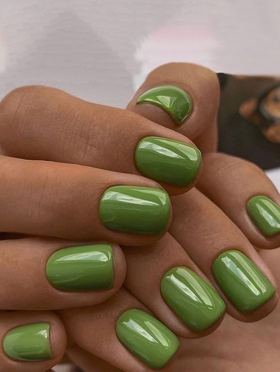 Classic Olive Green Manicure: