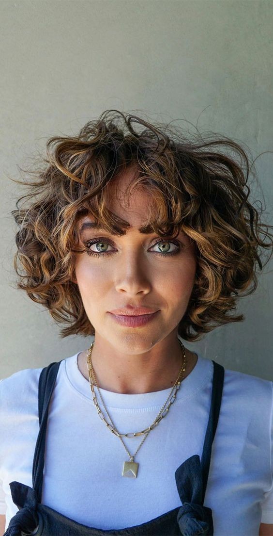 Short Curly Bob: