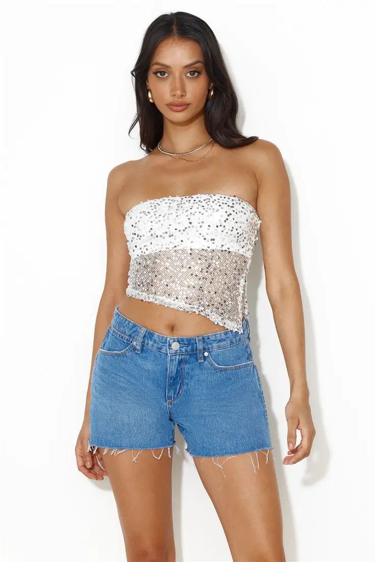 Sequined Chic for the Nightclub Sparkle