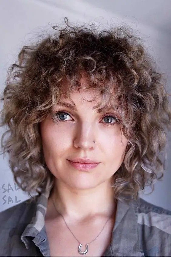 Curly Short Shag: