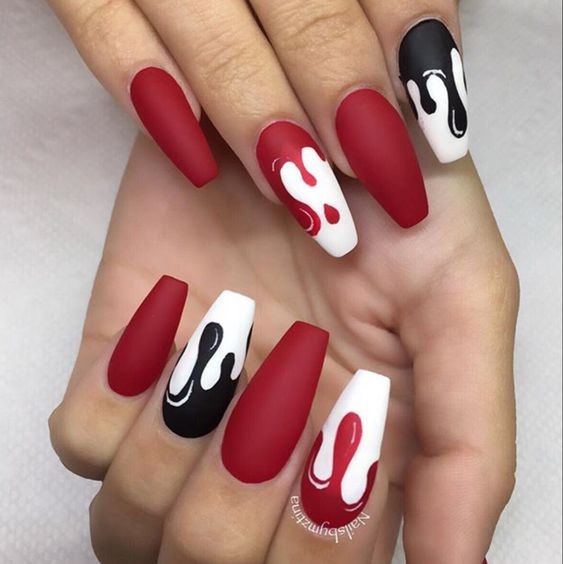 Blood Drip Nails: