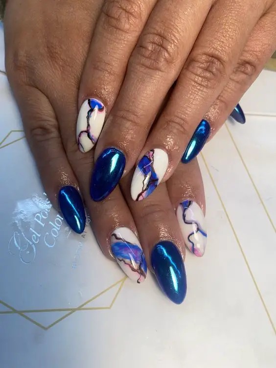 Blue Chrome Marble Nails: