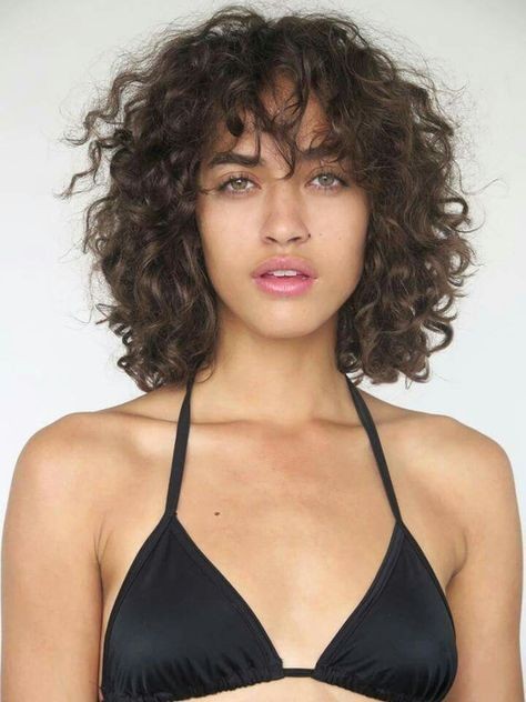 Short Curly Hair with Bangs: Effortless Curls