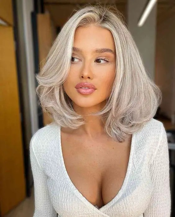 Icy Platinum Waves: The Bold Statement