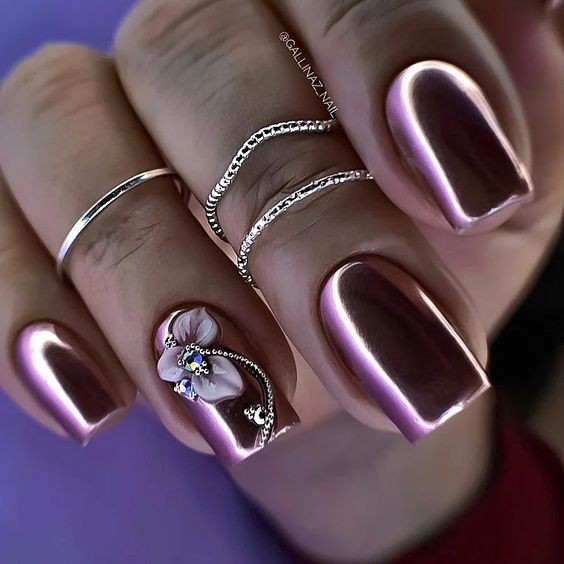 Short Chrome and Floral Nail Art: