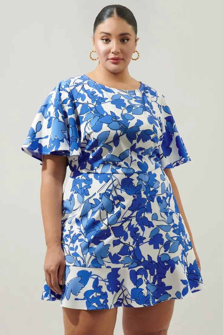 Blue Floral Fantasy: The Perfect Plus-Size Pick