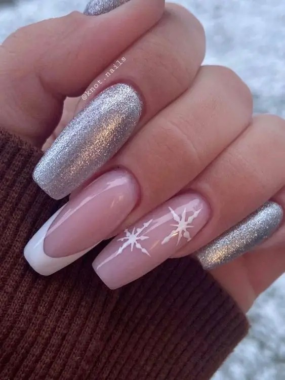 Geometric Snowflakes