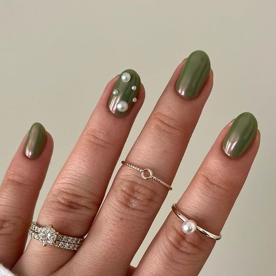 Green Chrome and Pearl Accents: