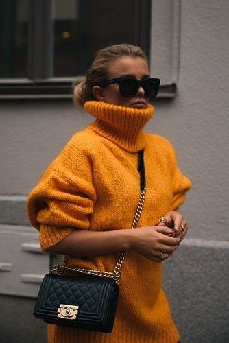 Chunky Turtleneck Elegance