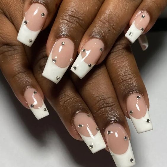 Rhinestone French Tips: